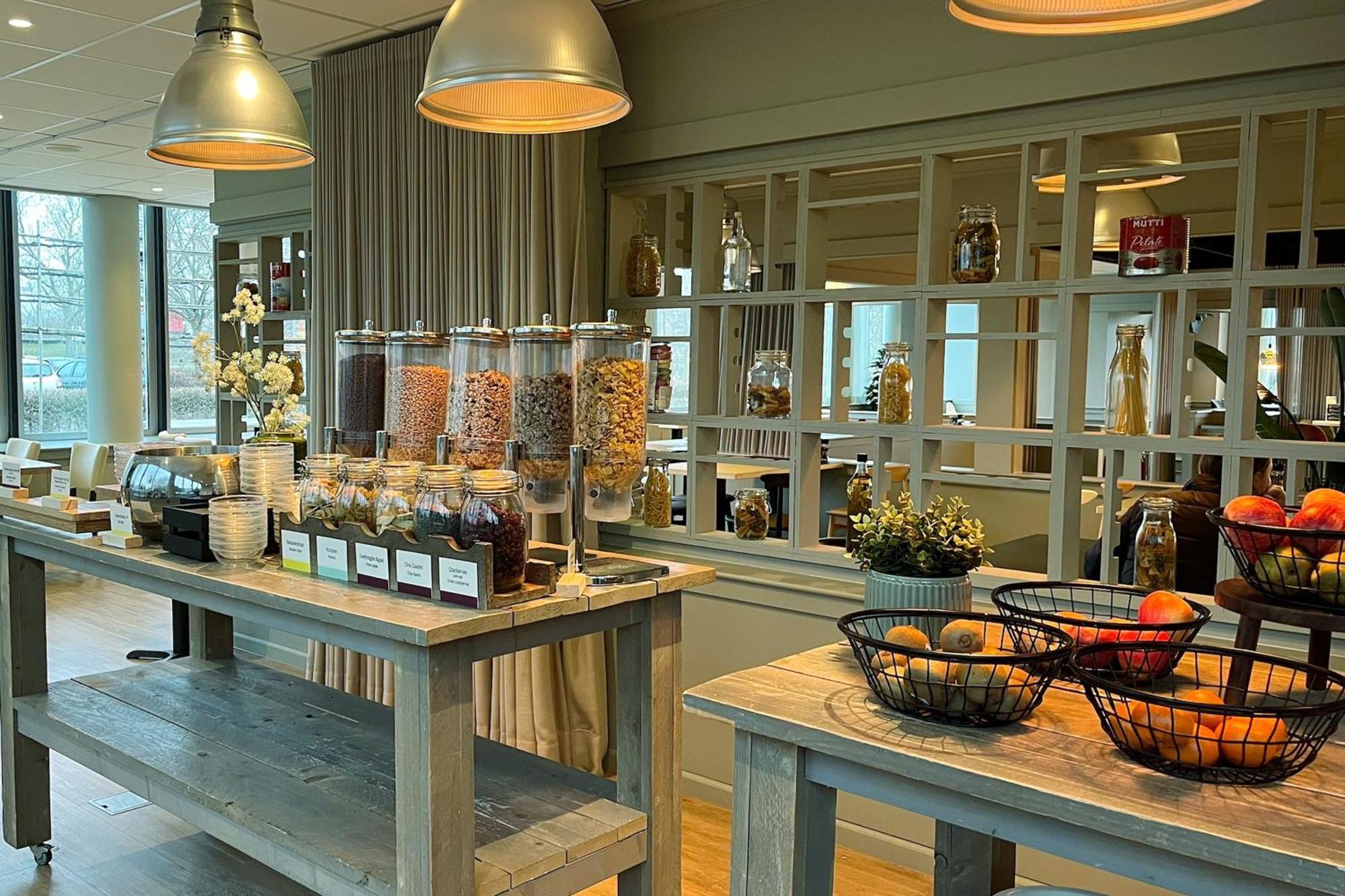 Garner Hotel Maastricht By Ihg Экстерьер фото